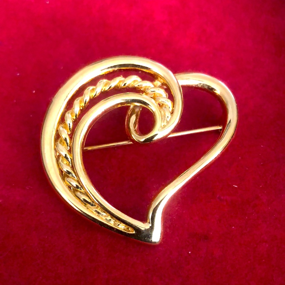 Gold tone heart by Napier